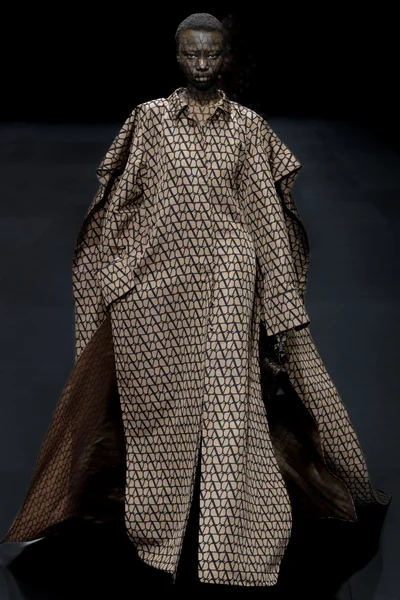 Look 17